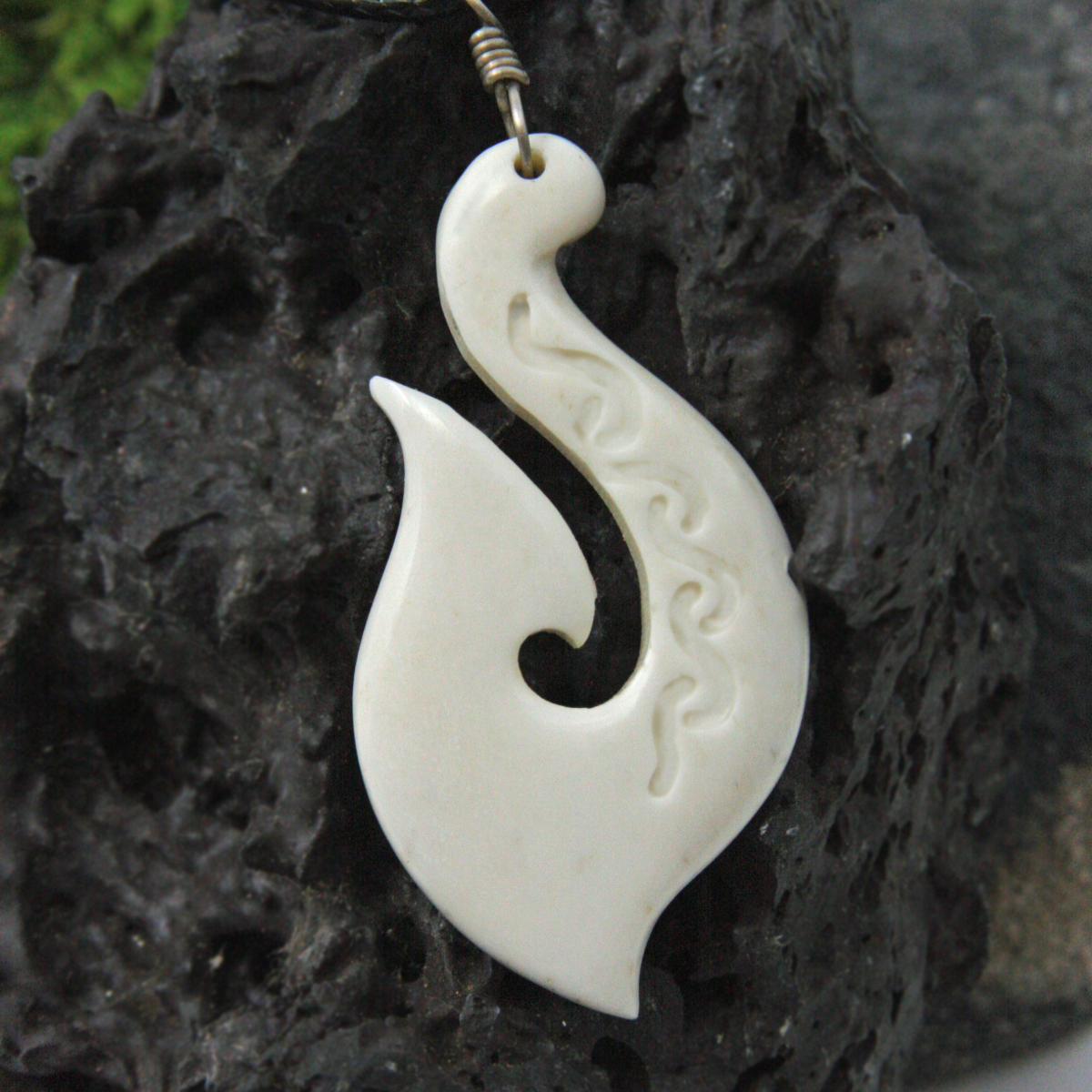Hawaiian Fish Hook with Etching Pendant Necklace - Palmetto Moon